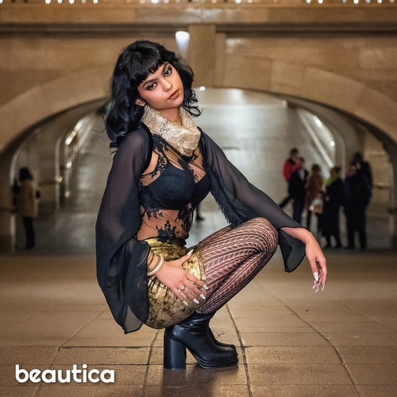 21- 40 UNLISTED ITEMs ❤️ LIVE SHOW - Picture 1 of 1